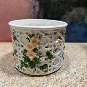 Mini vintage flower pot